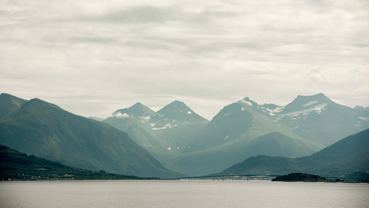 Golfstrom (Symbolbild): Bergpanorama südlich von Molde, Norwegen