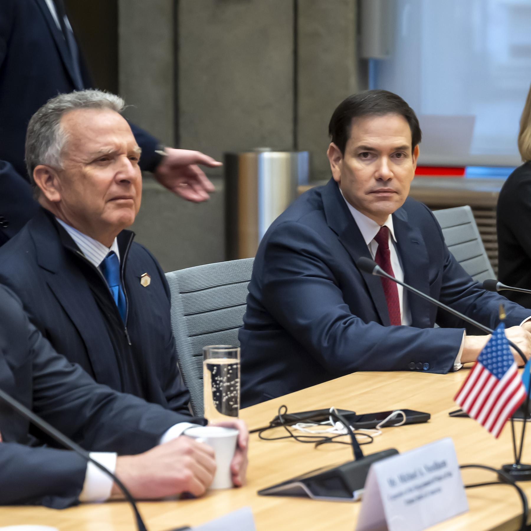 Ukraine-Beratungen in Genf: Europäer und Kiew für Änderungen des US-Plans