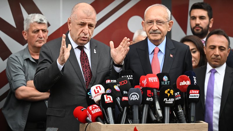 Ümit Özdag (l) und Kemal Kilicdaroglu 