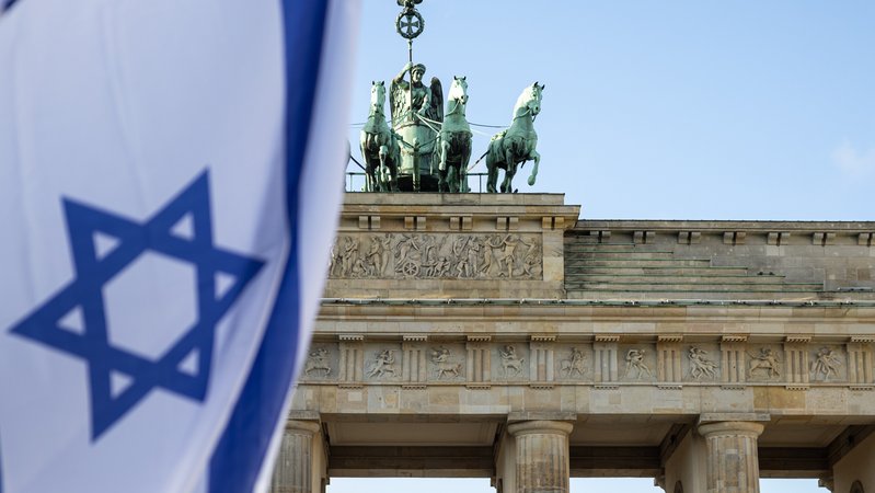 In Dänemark wurde ein Mann festgenommen, der im Verdacht steht, Anschläge auf jüdische Einrichtungen in Berlin vorbereitet zu haben | Bild: dpa/dpa/Hannes P. Albert In Dänemark wurde ein Mann festgenommen, der im Verdacht steht, Anschläge auf jüdische Einrichtungen in Berlin vorbereitet zu haben