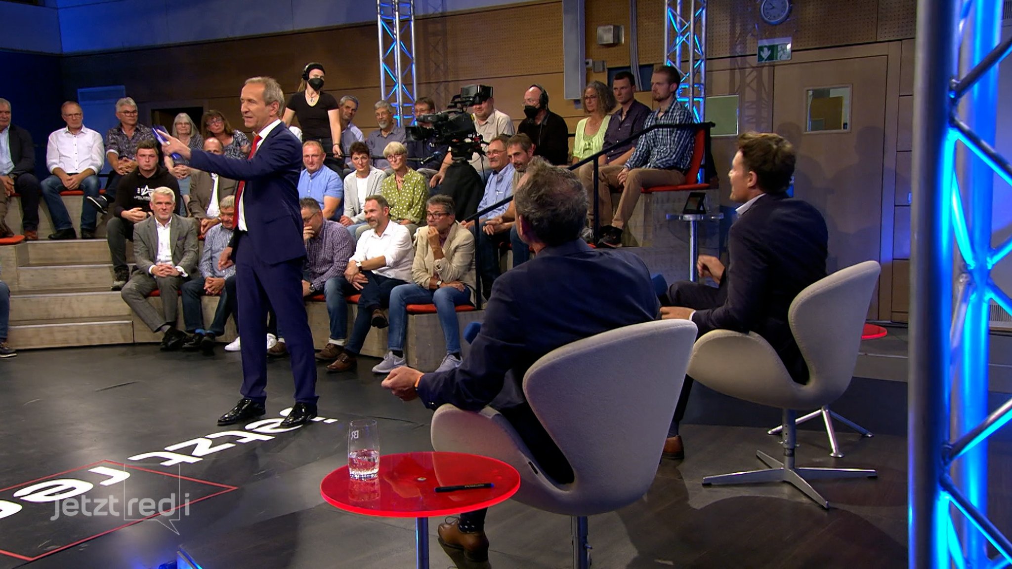 Ludwig Hartmann (r.) und Thorsten Glauber im BR Fernsehen in der Sendung "jetzt red i".