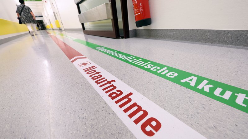 Pandemie, Anschlag, Krieg: Wie sich Krankenhäuser vorbereiten | Bild: dpa-Bildfunk/Karl-Josef Hildenbrand Pandemie, Anschlag, Krieg: Wie sich Krankenhäuser vorbereiten