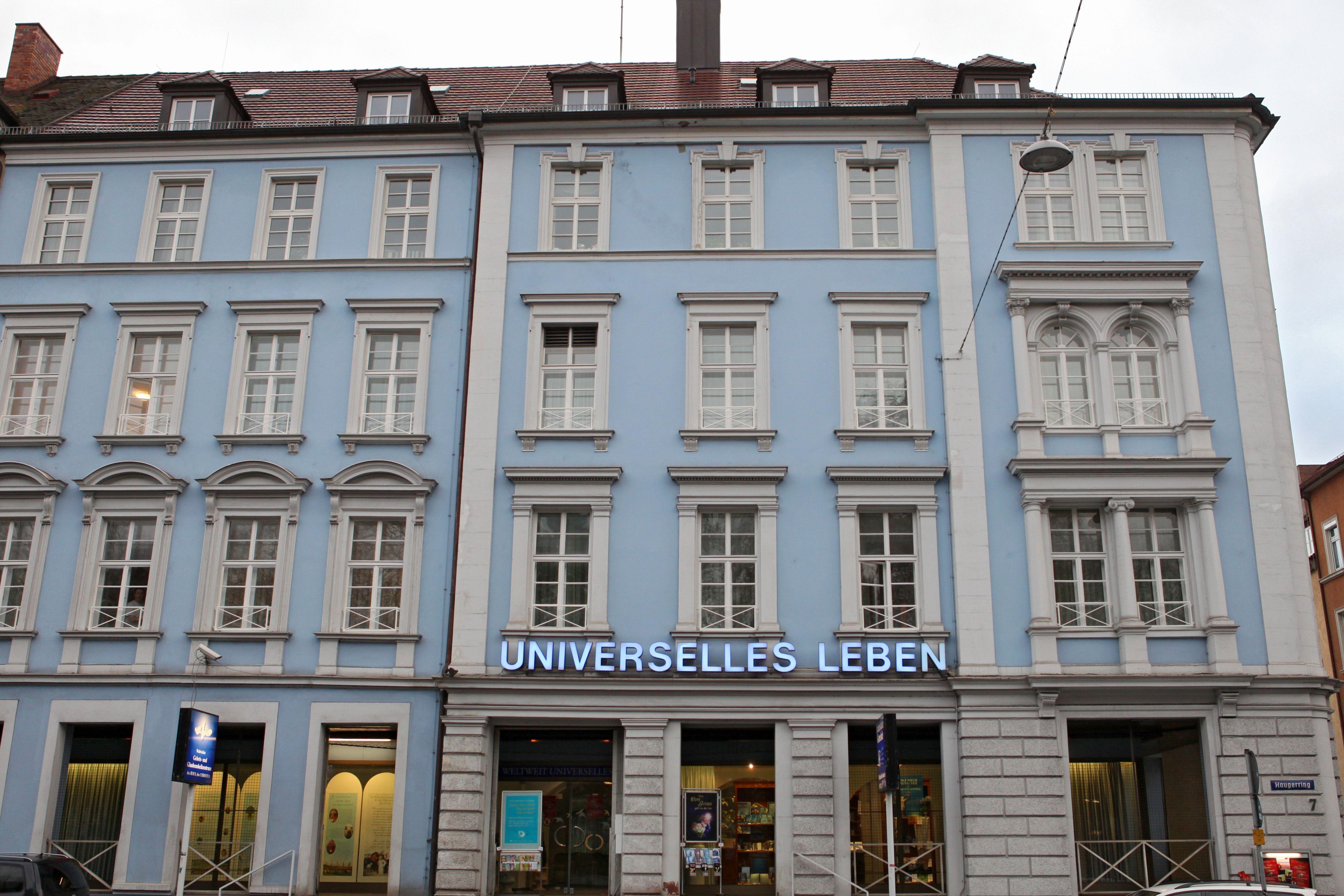 Blick auf den Sitz der Glaubensgemeinschaft "Universelles Leben" in Würzburg