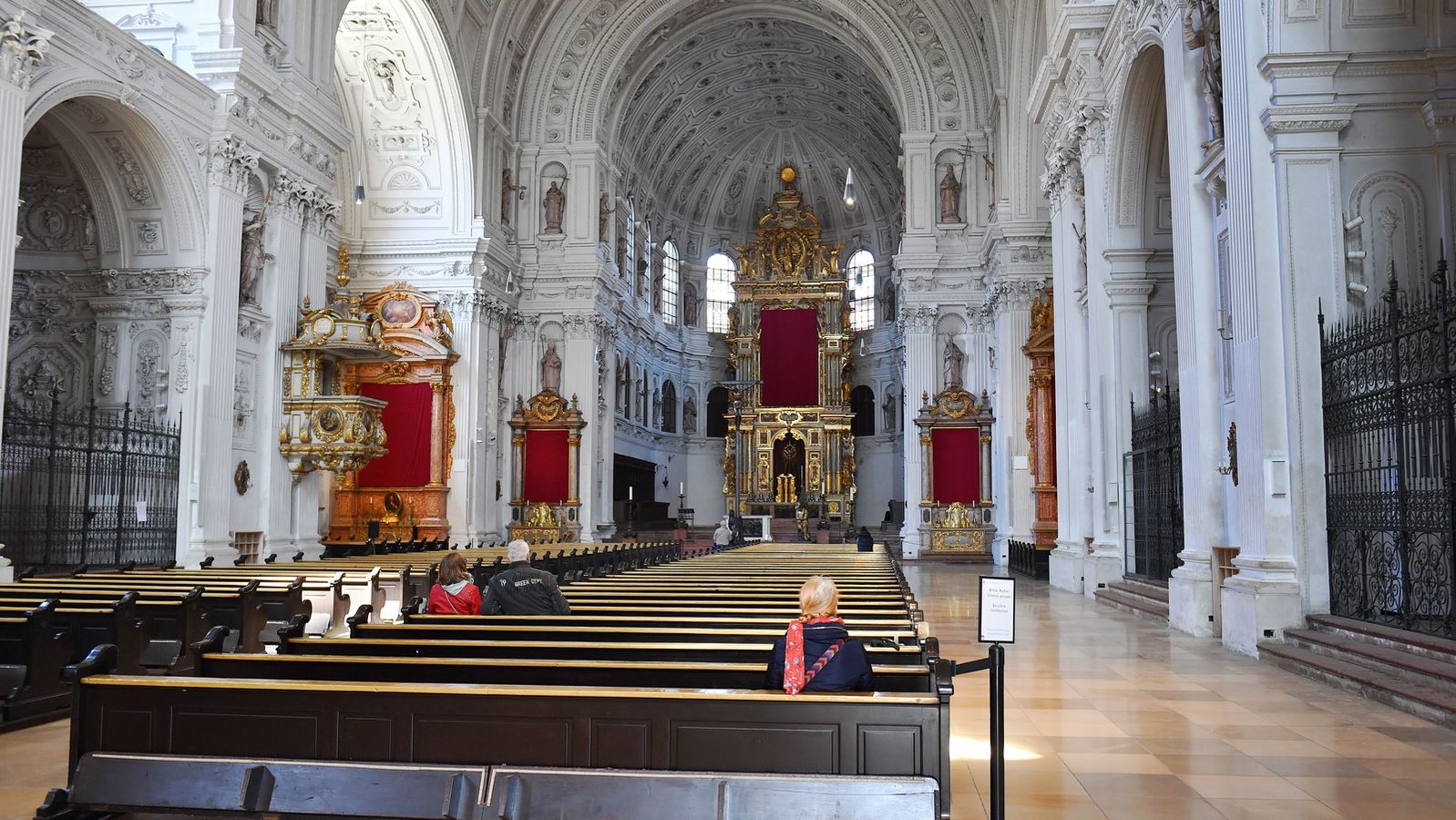 Ganseblumchen Und Pizza Paar Aus Fulda Feiert Spontan Trauung