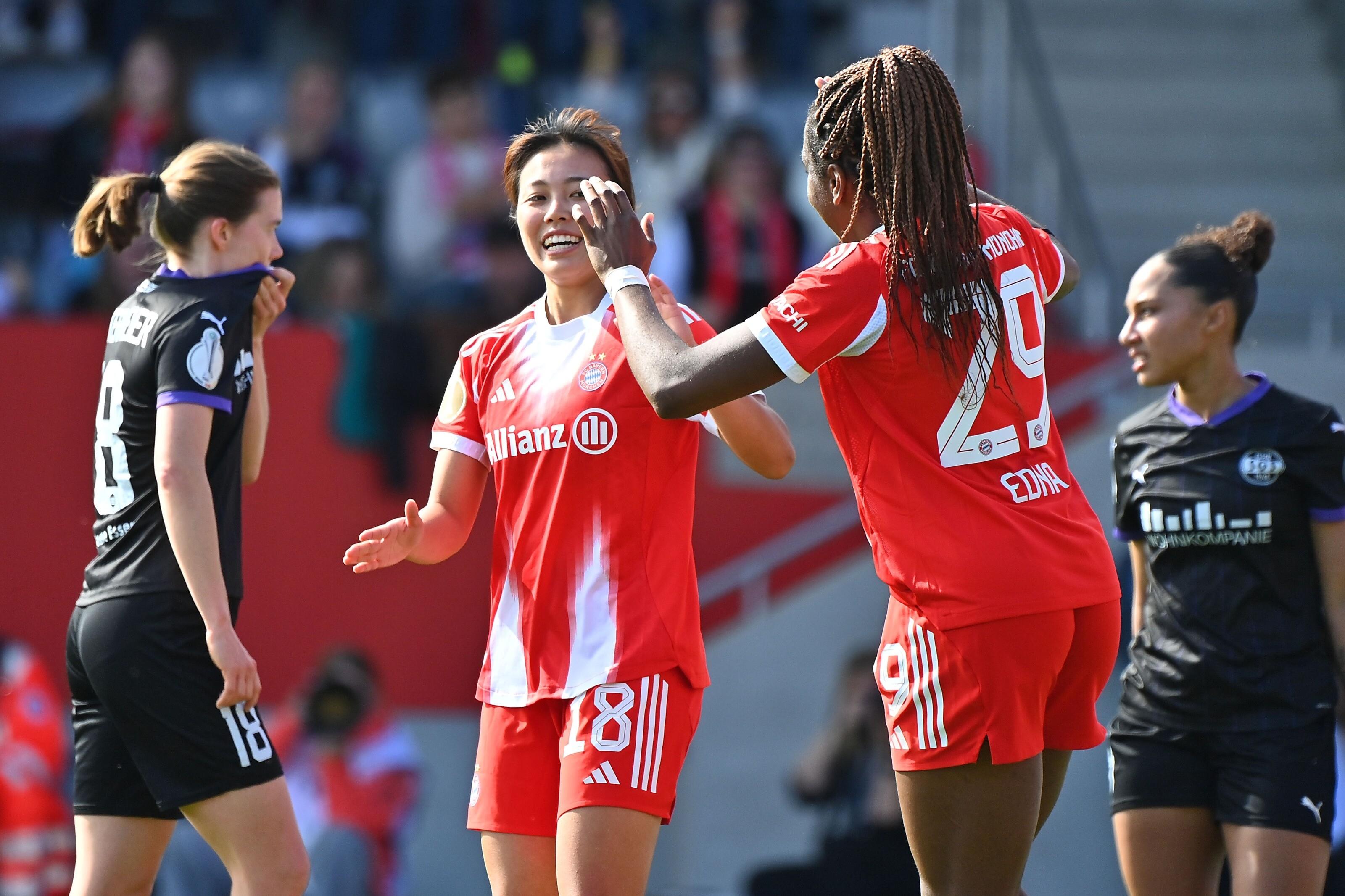 Torjubel von Momoko Tanikawa | Bild:picture alliance / SvenSimon | Frank Hoermann/SVEN SIMON