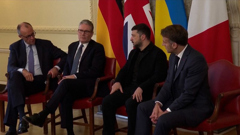 Bundeskanzler Friedrich Merz hat sich skeptisch mit Blick auf Details aus den US-Vorschlägen für einen Frieden in der Ukraine geäußert. | Bild: BR Bundeskanzler Friedrich Merz hat sich skeptisch mit Blick auf Details aus den US-Vorschlägen für einen Frieden in der Ukraine geäußert.