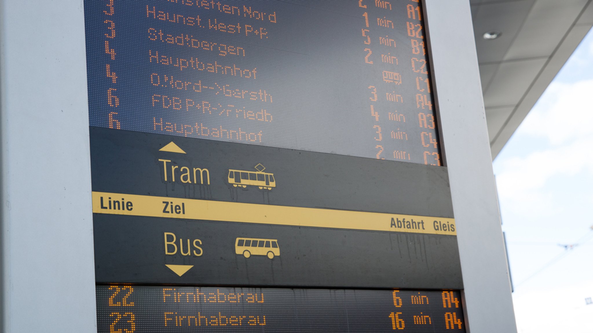 Mit dem Deutschlandticket geht's aber auch weit über die Stadtgrenzen hinaus.