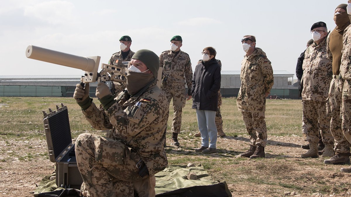 Bundeswehrsoldaten in Afghanistan erhalten Besuch von Verteidigungsministerin Kramp-Karrenbauer.