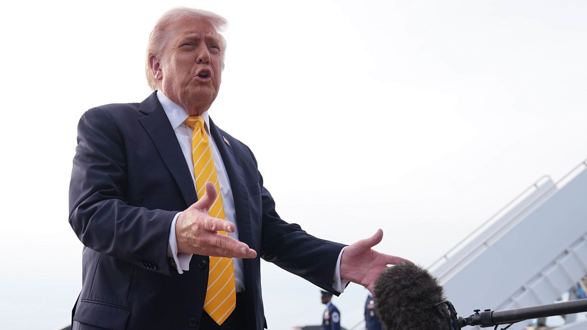 "Weit mehr" als 5.000: Trump will zusätzliche Soldaten abziehen