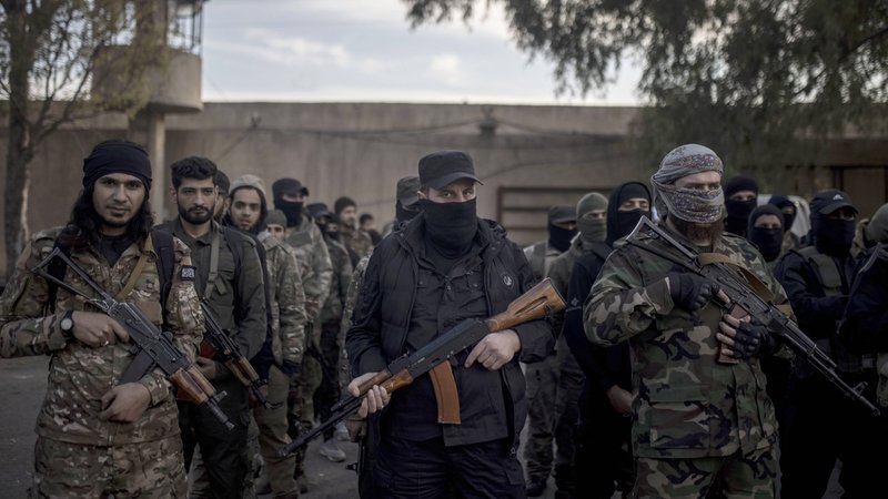 Kämpfer der HTS (Archivbild) | Bild: pa/dpa/ Bruno Thevenin Kämpfer der HTS (Archivbild)