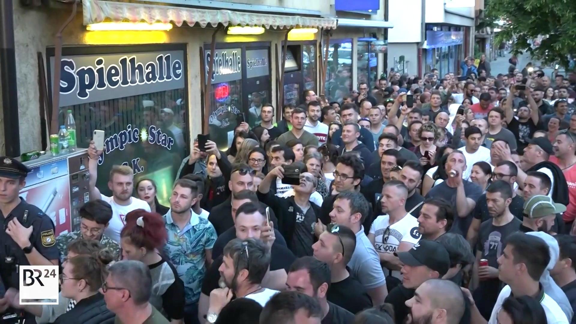 Großer Andrang vor rumänischem Wahllokal