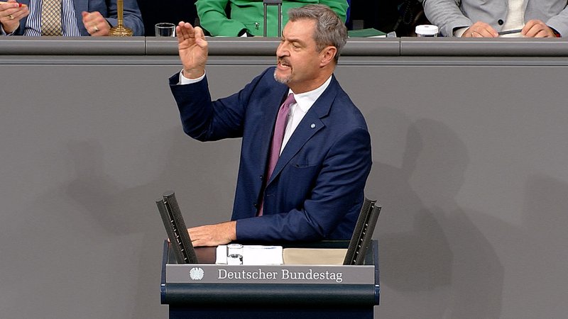 Zum ersten Mal spricht auch Bayerns Ministerpräsident Markus Söder in der Generaldebatte | Bild: BR Zum ersten Mal spricht auch Bayerns Ministerpräsident Markus Söder in der Generaldebatte