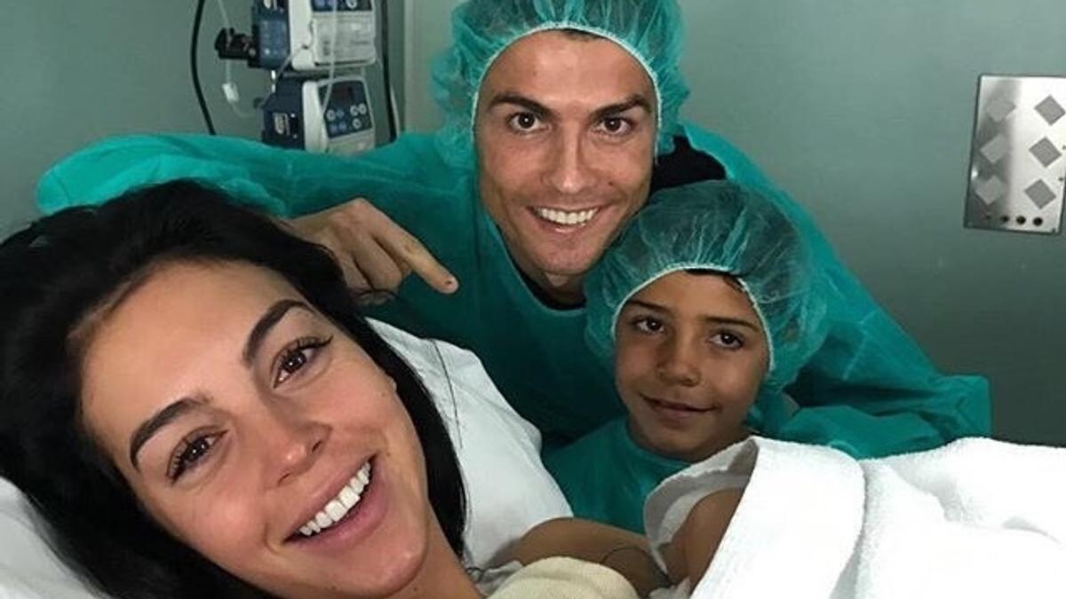 Cristiano Ronaldo Wieder Vater Einer Tochter Br24