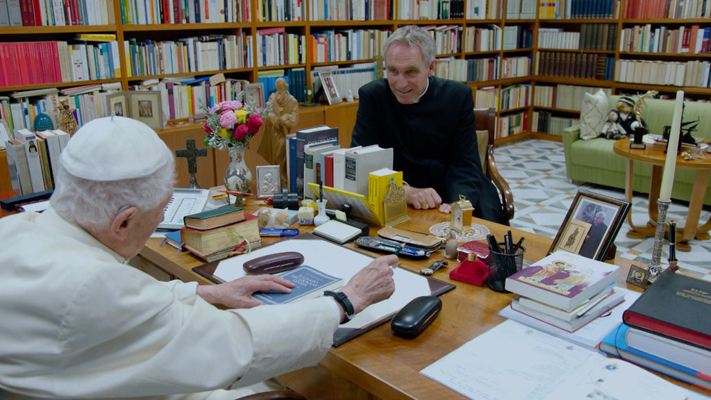 Kaum einer kannte den deutschen Papst so gut wie Georg Gänswein. | Bild: BR Kaum einer kannte den deutschen Papst so gut wie Georg Gänswein.