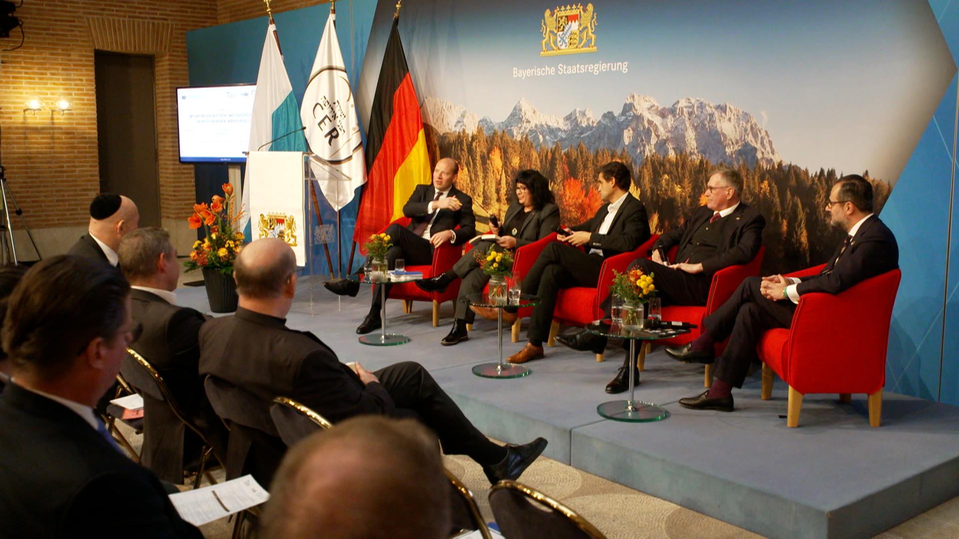 Demokratiekonferenz: Diskussion über Polarisierung