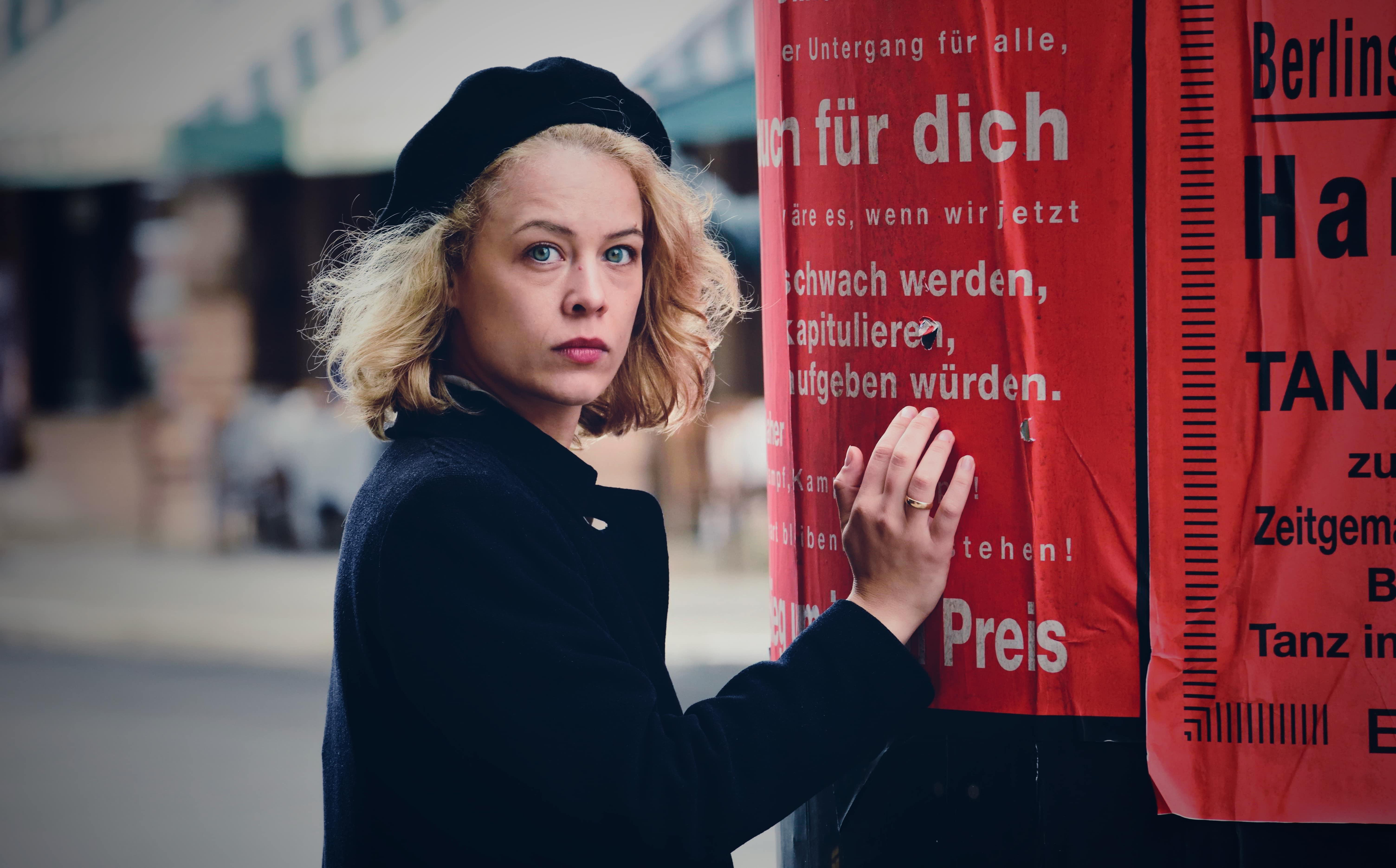 Paula Beer in der Rolle der Stella im gleichnamigen Kinofilm 