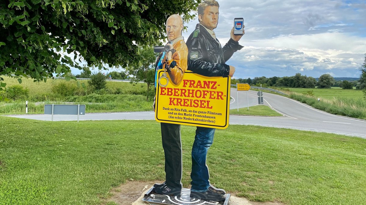 Der Franz-Eberhofer-Kreisel bei Frontenhausen
