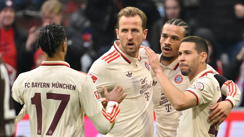 Torjubel nach dem 2:1 | Bild: picture alliance / Eibner-Pressefoto | Weber/ Eibner-Pressefoto Torjubel nach dem 2:1