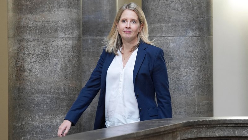 Bundesbauministerin Verena Hubertz (SPD) | Bild: picture alliance / Flashpic | Jens Krick Bundesbauministerin Verena Hubertz (SPD)