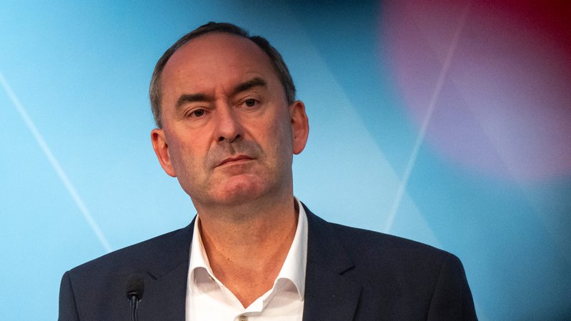 Hubert Aiwanger | Bild: picture alliance/dpa/Peter Kneffel Hubert Aiwanger