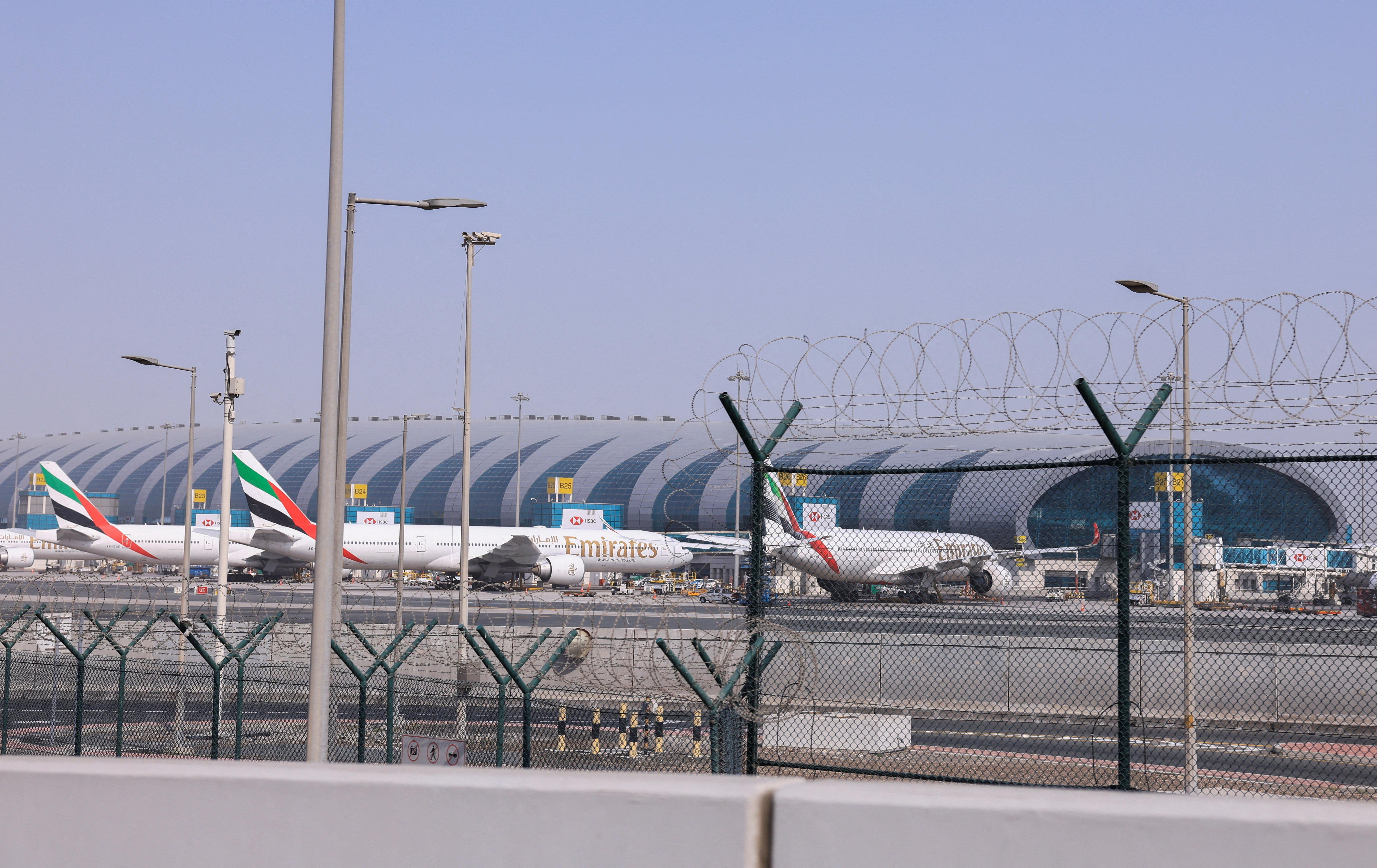 Geparkte Flugzeuge am Dubai International Airport, Vereinigte Arabische Emirate