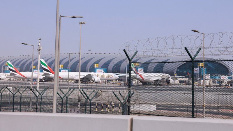 Geparkte Flugzeuge am Dubai International Airport, Vereinigte Arabische Emirate | Bild: REUTERS/Raghed Waked Geparkte Flugzeuge am Dubai International Airport, Vereinigte Arabische Emirate