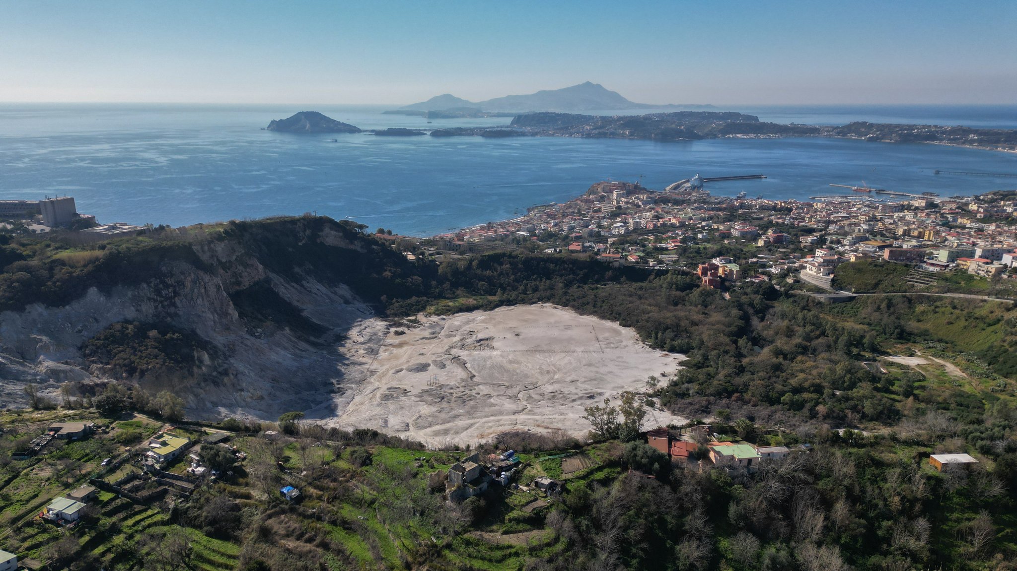 Boden wackelt in Neapel: Erdbeben nahe italienischem Supervulkan