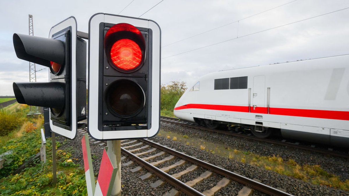 Nach Brand: Tagelang ICE-Umleitung in Oberfranken