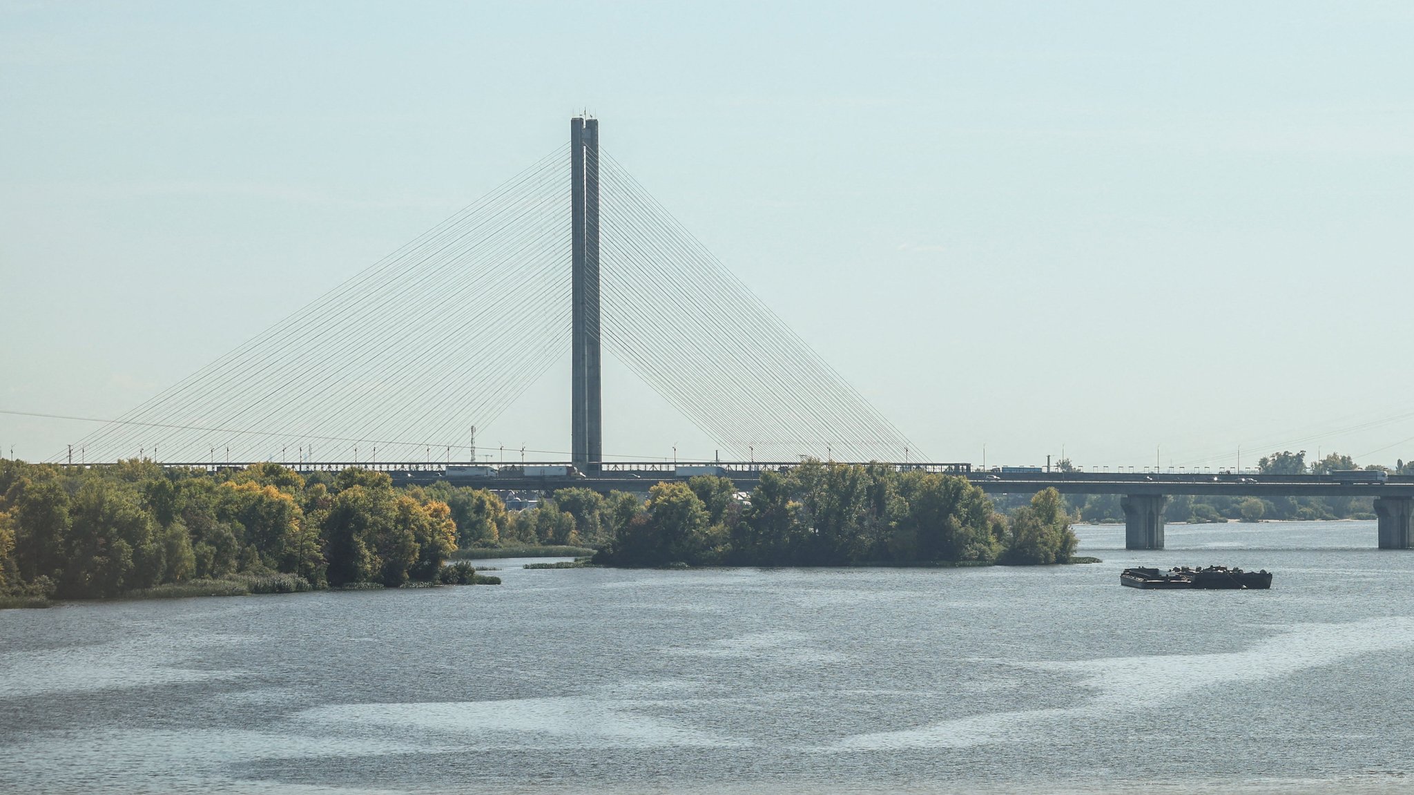 Die Südbrücke in Kiew | Bild: Reuters/Alina Smutko Die Südbrücke in Kiew