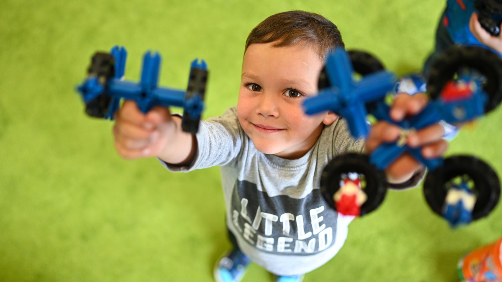 Kinder Und Coronavirus Weniger Krank Aber Genauso Ansteckend Br24