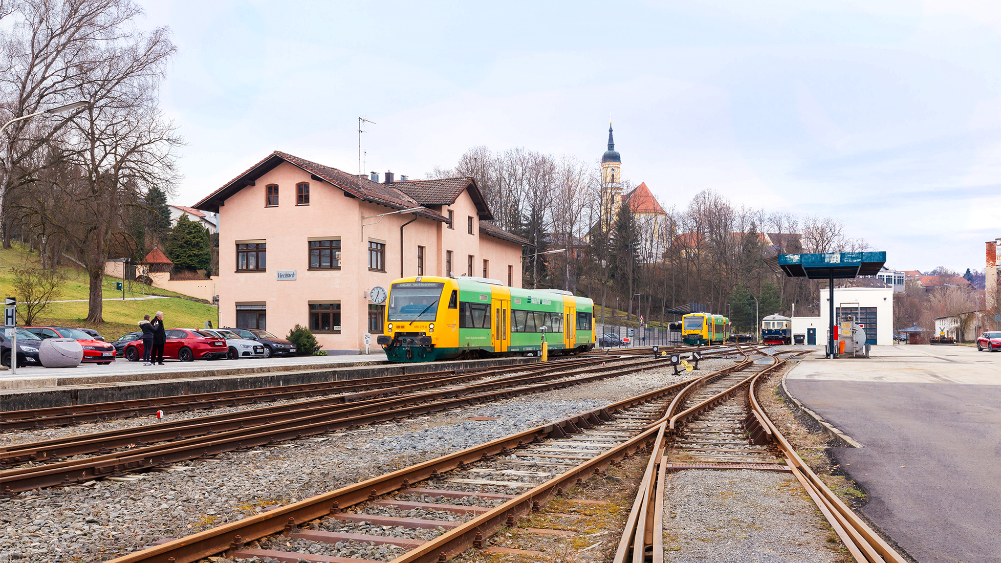 Der Viechtacher Bahnhof von außen.