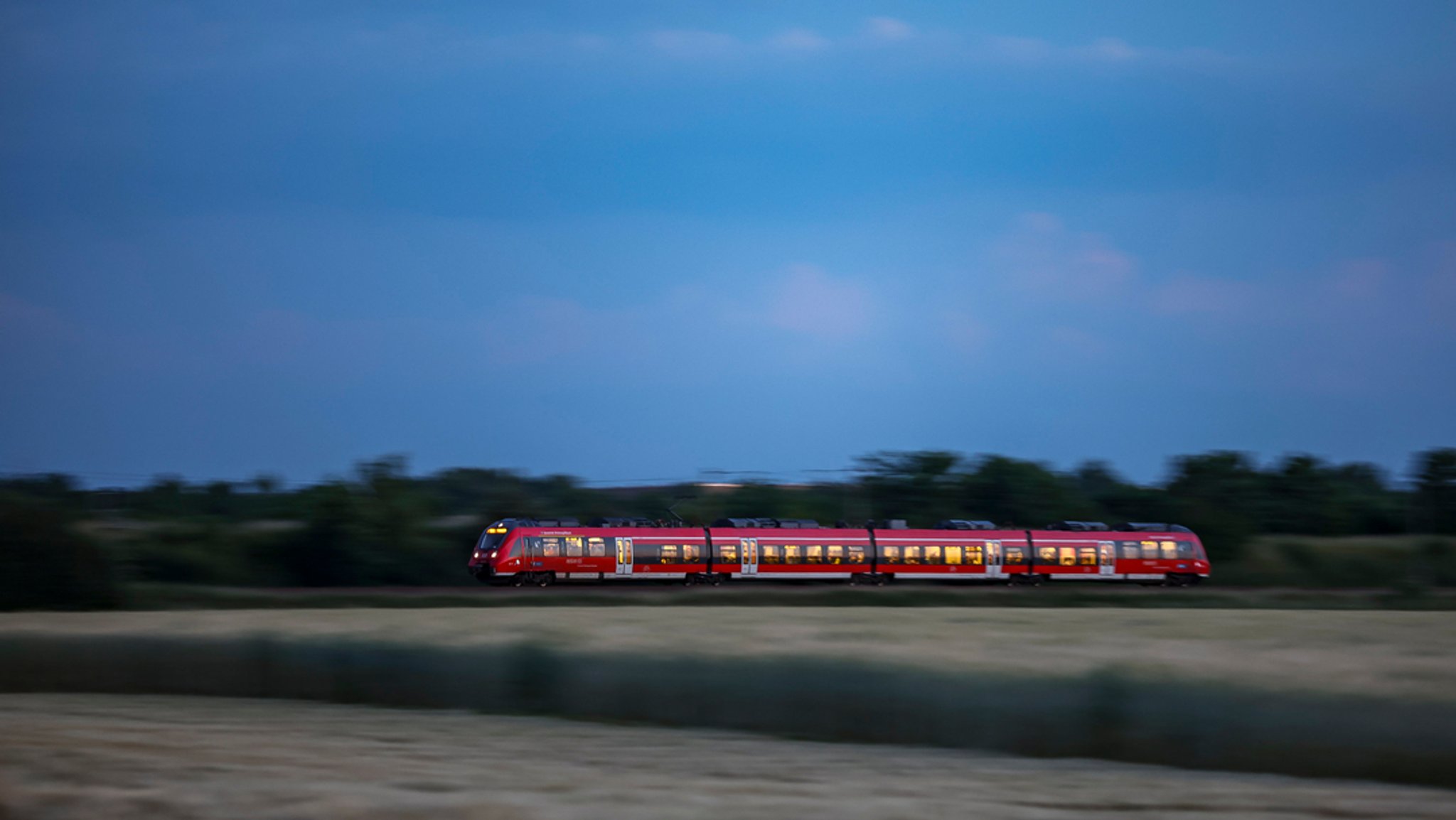 Die Länder zweifeln an pünktlichem Start des 49-Euro-Tickets.