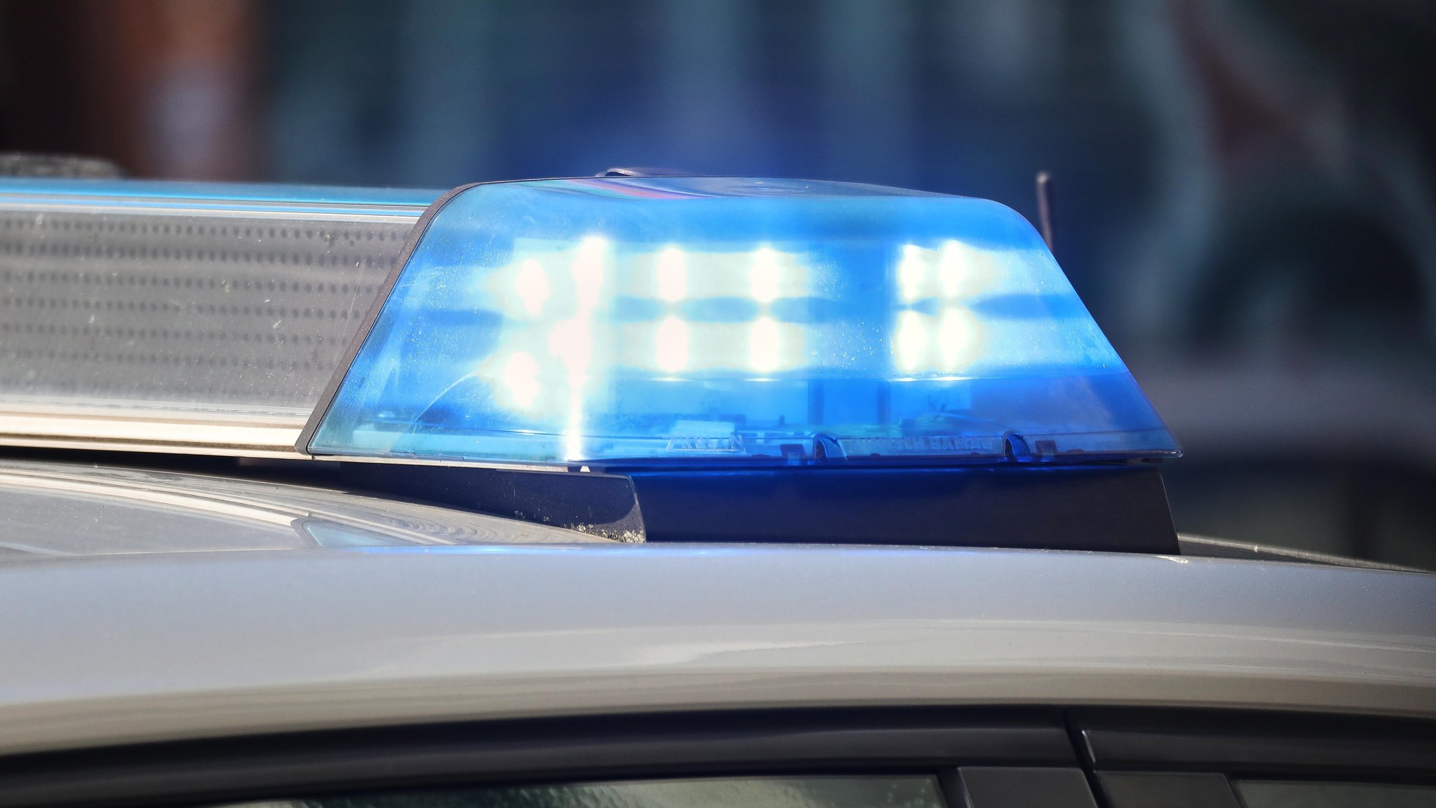 Busunfall auf der A8: 30 Menschen verletzt