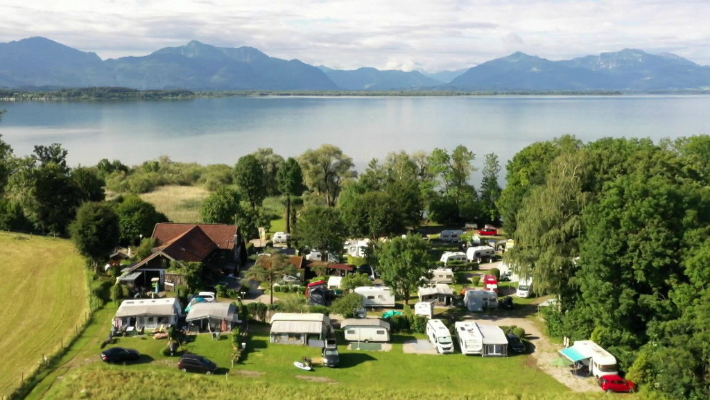 Campen boomt - zum Beispiel am Chiemsee | Bild: Bayerischer Rundfunk Campen boomt - zum Beispiel am Chiemsee