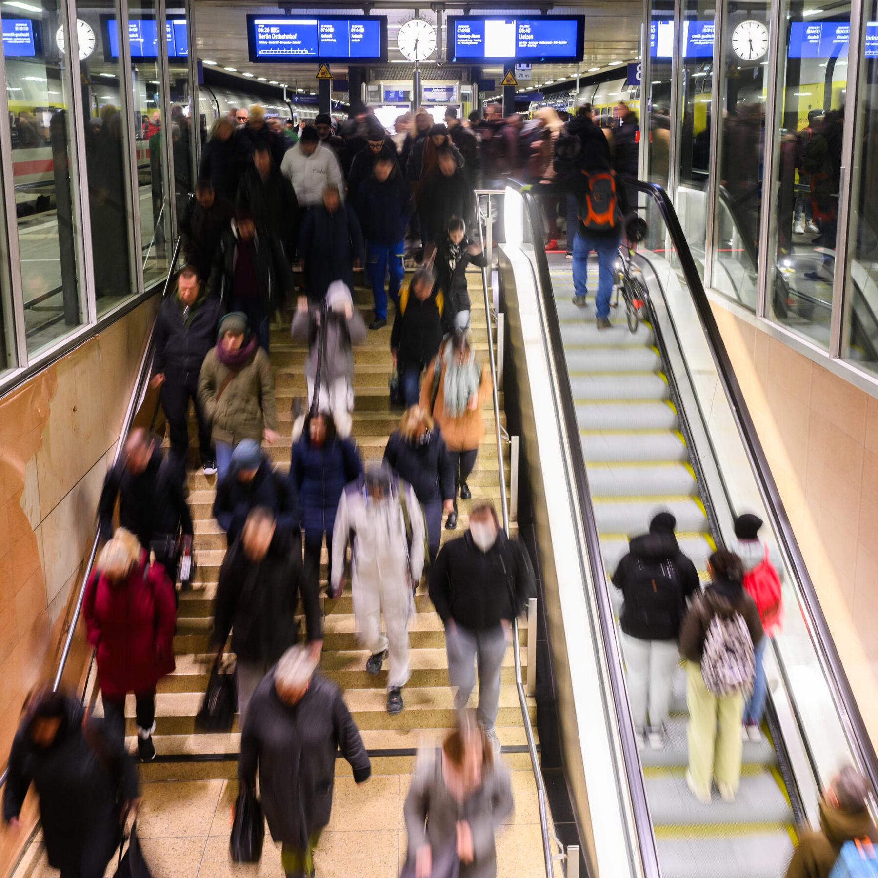 Brennpunkt Bahnhof - wie lässt sich wieder mehr Sicherheit schaffen?