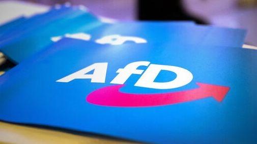 Nach scharfer Kritik und dem Austritt von Mitgliedsunternehmen hat der Verband der Familienunternehmer seine Position zum Umgang mit der AfD korrigiert.