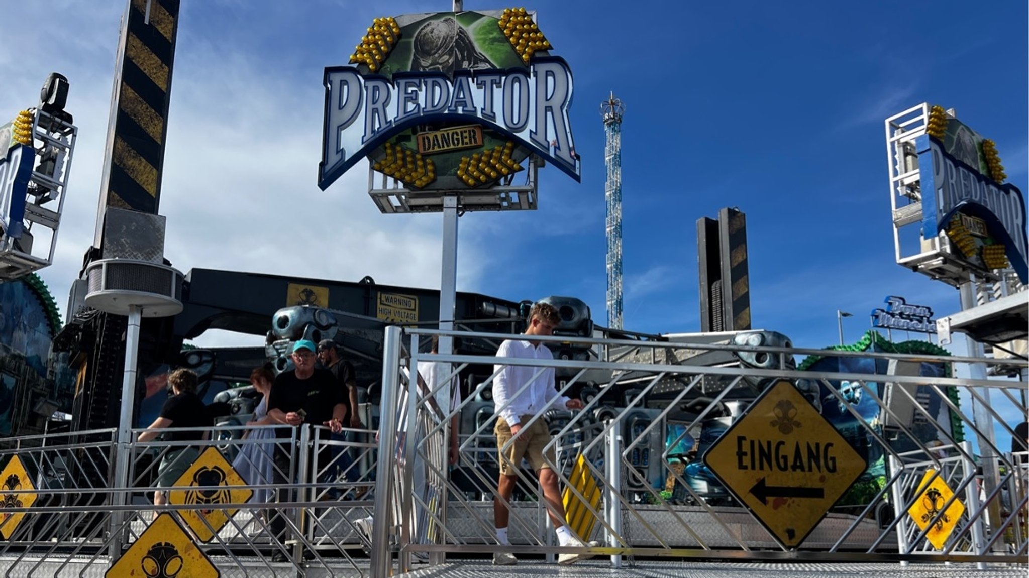 Kopfüber in Wiesn-Fahrgeschäft: Ursache wohl defekter Sensor