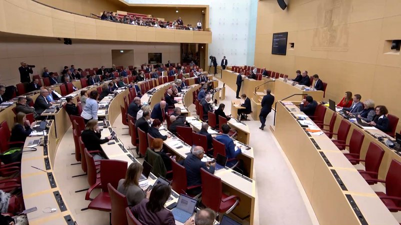 Eigentlich wollte Bayern schon früher als andere bis 2040 klimaneutral sein. | Bild: BR Eigentlich wollte Bayern schon früher als andere bis 2040 klimaneutral sein.