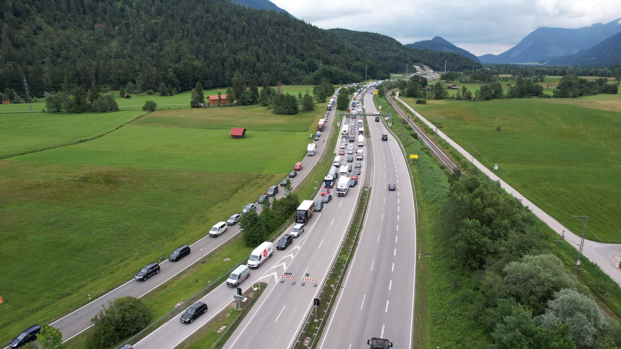 Nach Verkehrschaos: Tunnel Farchant wieder befahrbar