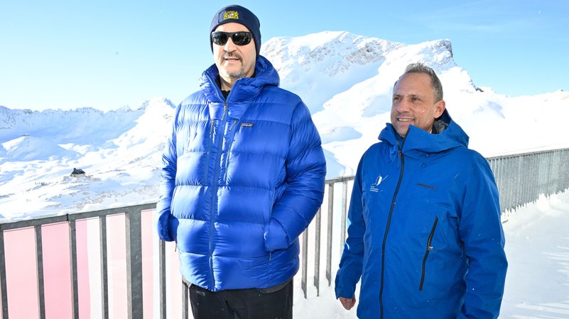 Archivbild: Bayerns Ministerpräsident Markus Söder (CSU) und Umweltminister Thorsten Glauber (Freie Wähler) beim Schneefernhaus | Bild: Bayerisches Umweltministerium Archivbild: Bayerns Ministerpräsident Markus Söder (CSU) und Umweltminister Thorsten Glauber (Freie Wähler) beim Schneefernhaus