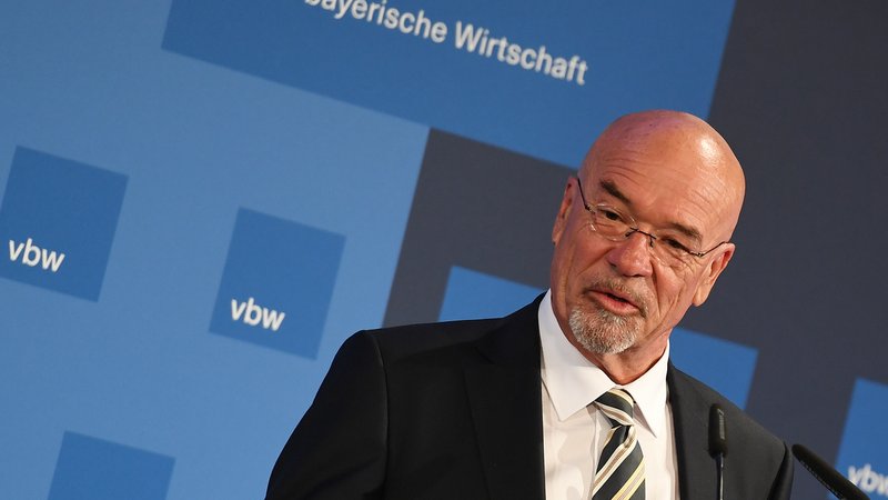 Der neue Präsidenten der bayerischen Arbeitgeberverbände bayme, vbm und vbw, Wolfram Hatz, bei seiner Amteinführung 2019.