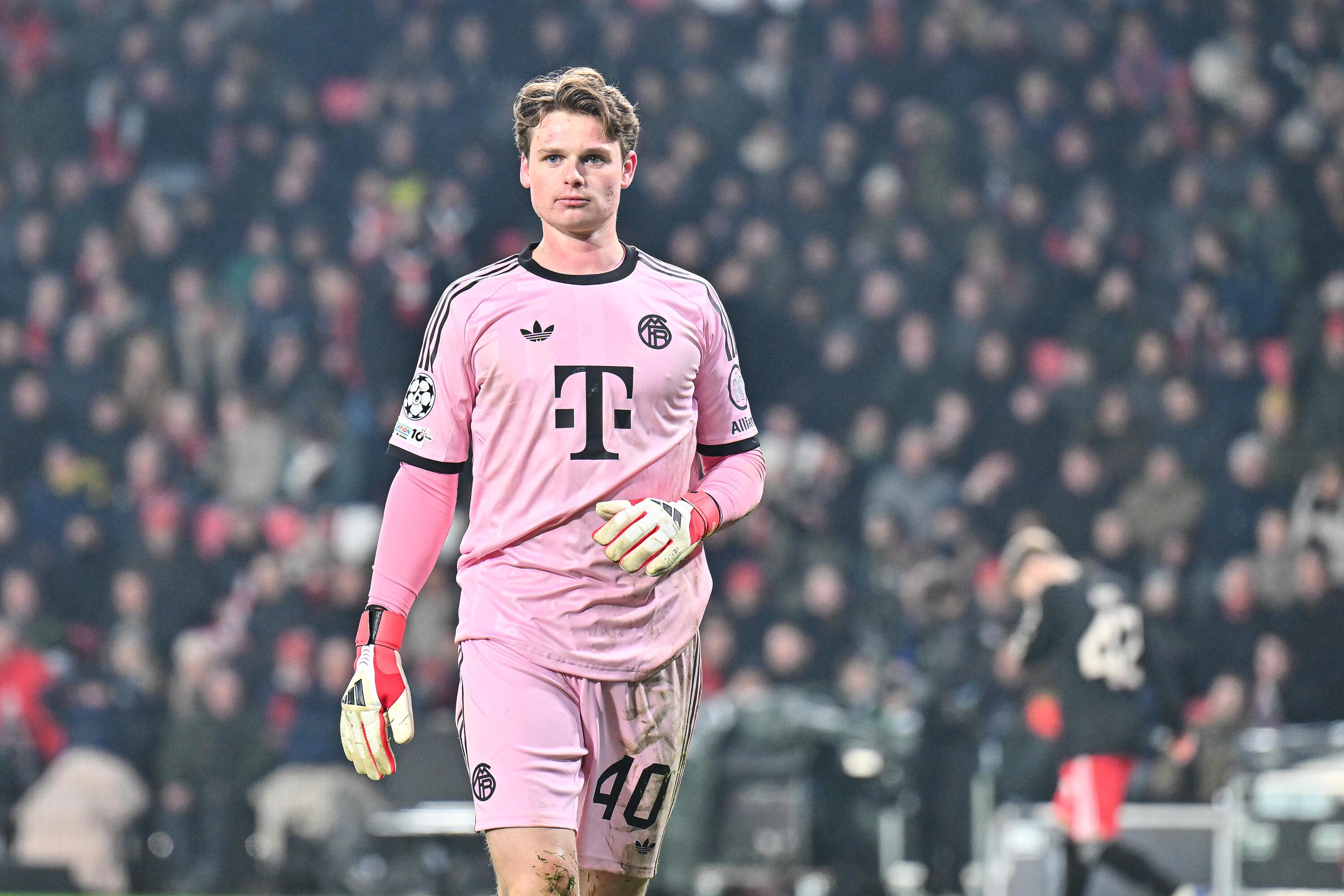 Jonas Urbig wurde gegen Eindhoven als Mann des Spiels ausgezeichnet.