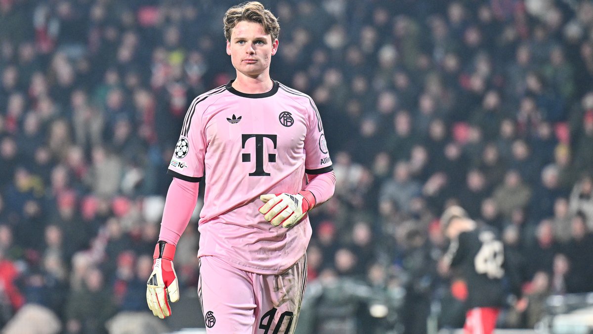 Jonas Urbig wurde gegen Eindhoven als Mann des Spiels ausgezeichnet.