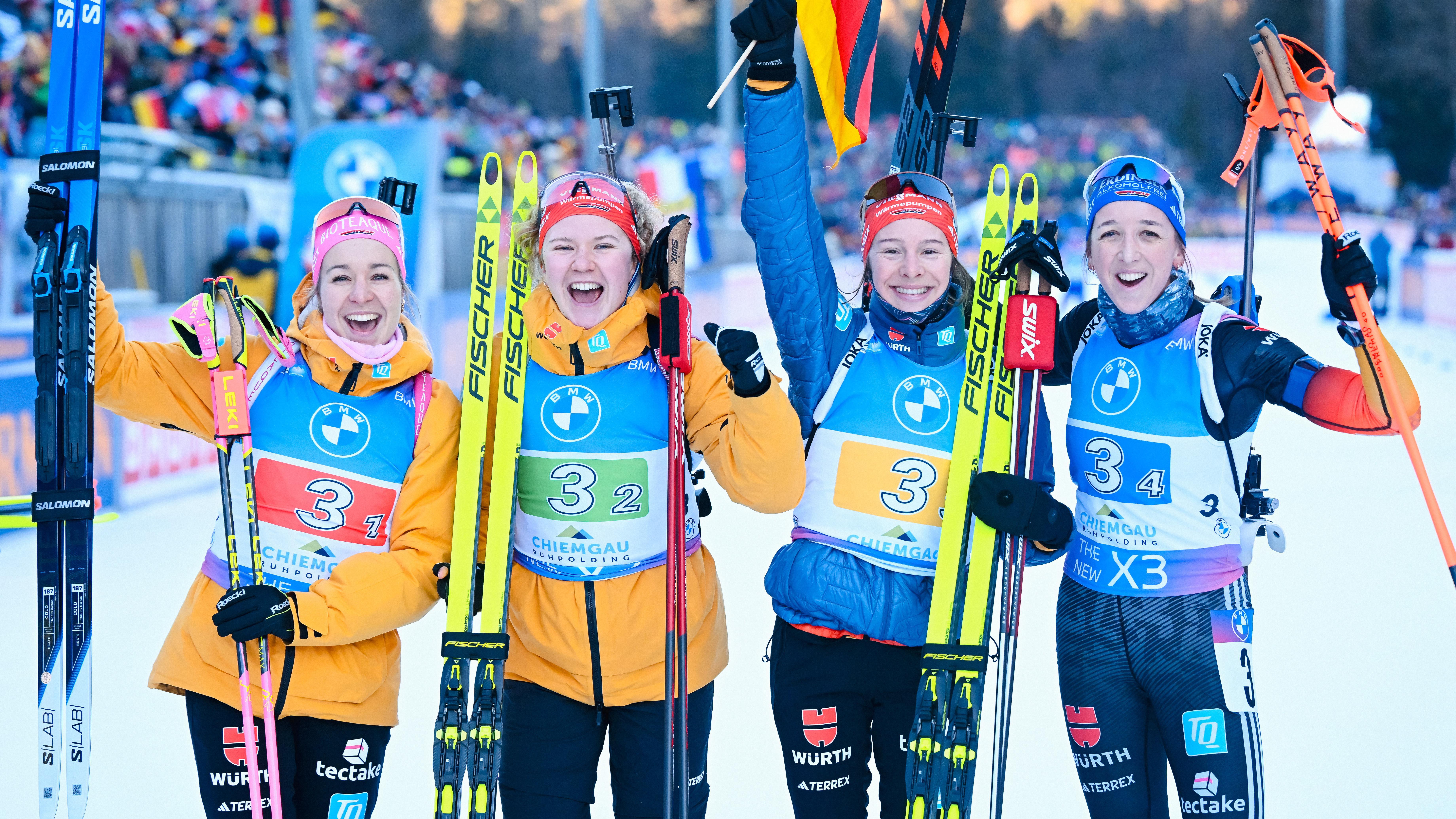 Biathlon-Frauenstaffel in Ruhpolding (v.l.) Stefanie Scherer, Selina Grotian, Sophia Schneider, Franziska Preuß