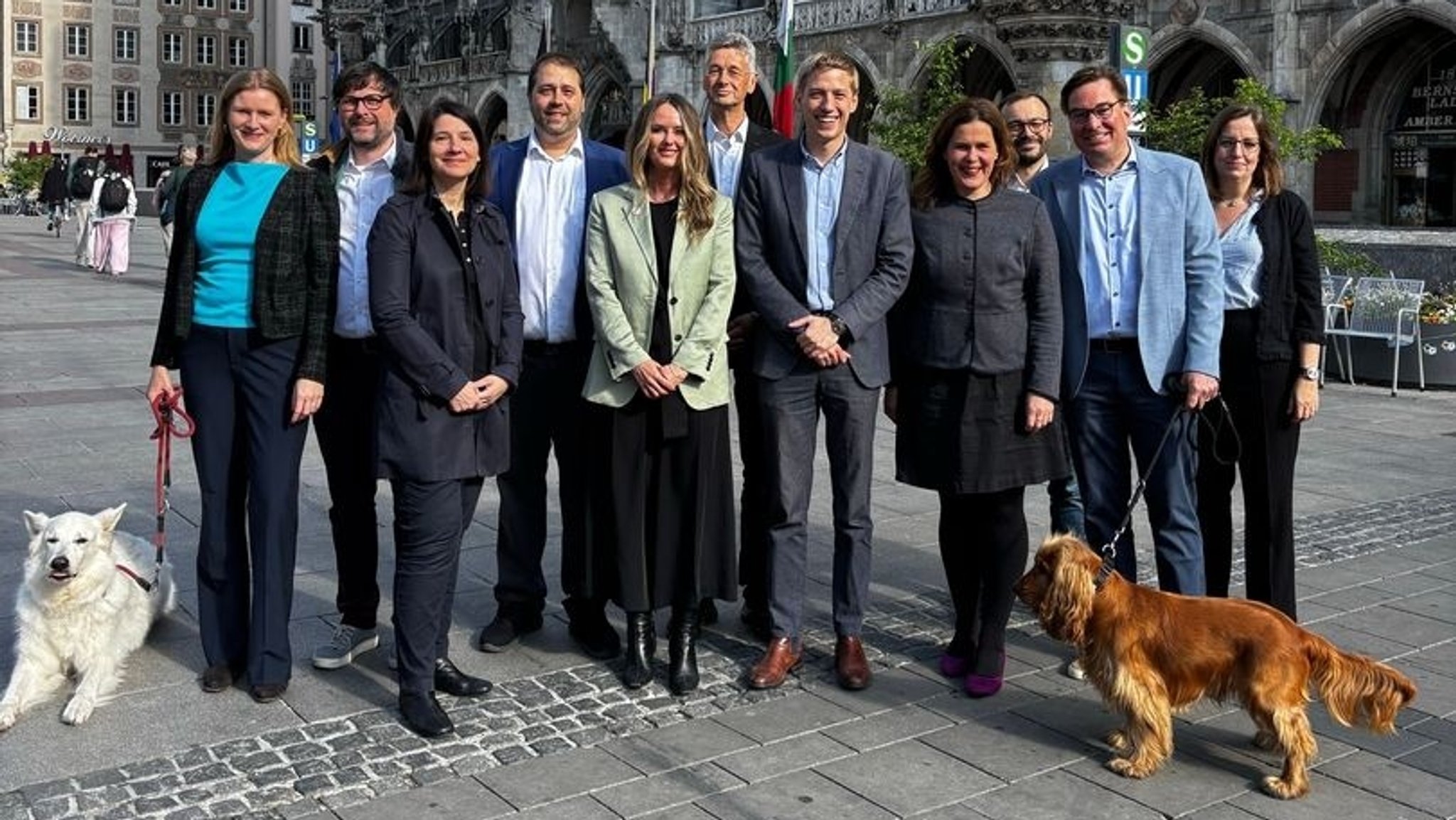 Münchner "Mango-Koalition": Sparen und Bauen im Fokus