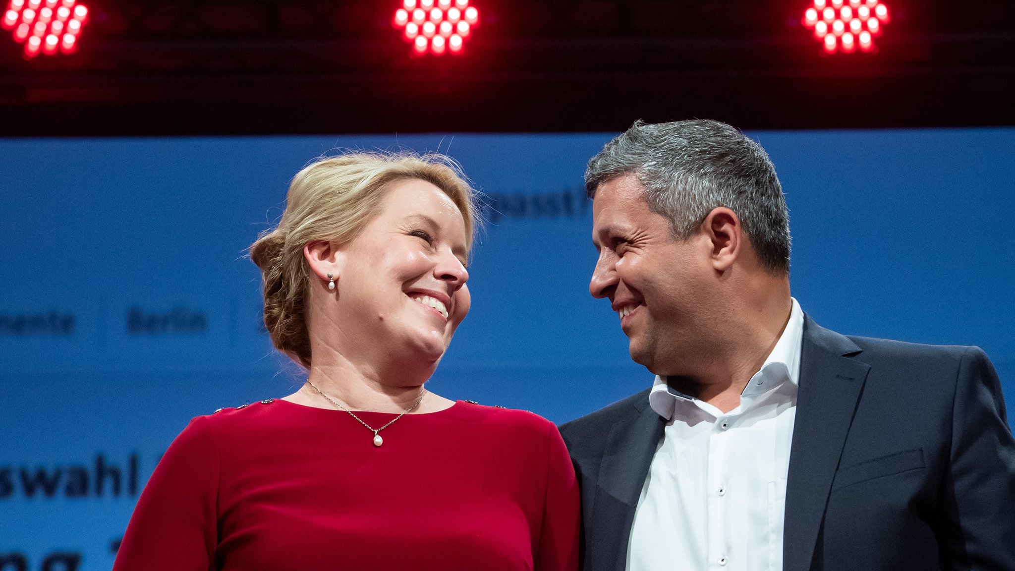 Franziska Giffey, Spitzenkandidatin der Berliner SPD für das Amt der Regierenden Bürgermeisterin, und Raed Saleh, Co-Parteivorsitzender der Berliner SPD