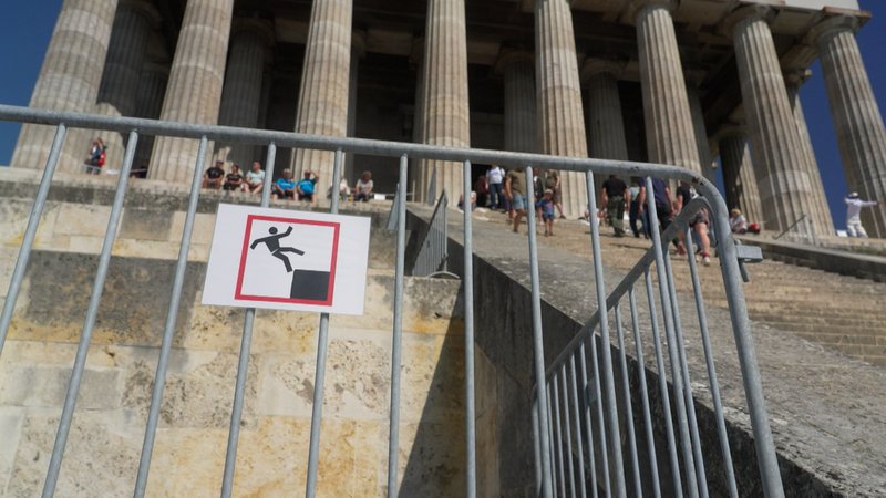 Absperrgitter an der Walhalla | Bild: Absperrgitter an der Walhalla Absperrgitter an der Walhalla