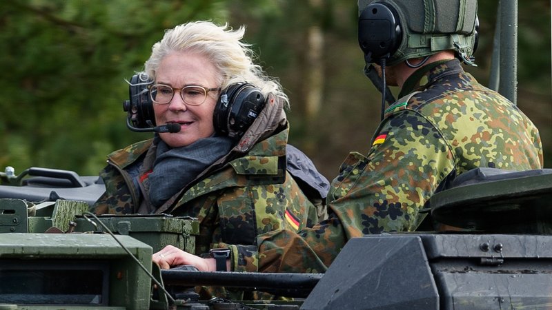 Berichten zufolge plant Verteidigungsministerin Christine Lambrecht ihren Rücktritt. 