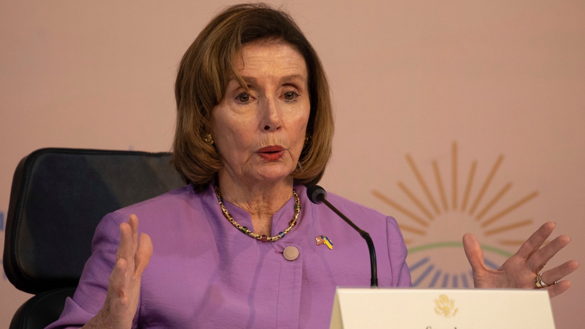 Pelosi gibt Führung der US-Demokraten im Repräsentantenhaus ab