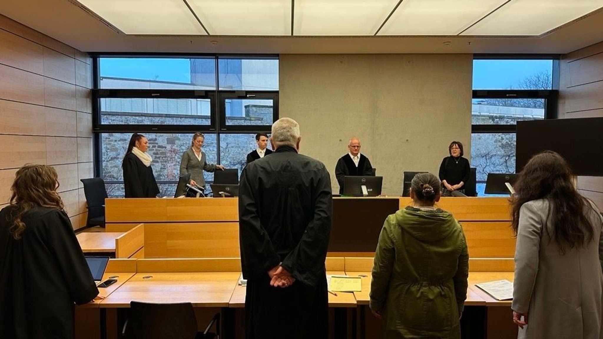 Eine 53-jährige Belgierin wurde heute am Landgericht Würzburg unter anderem wegen Beihilfe zum erpresserischen Menschenraub verurteilt.